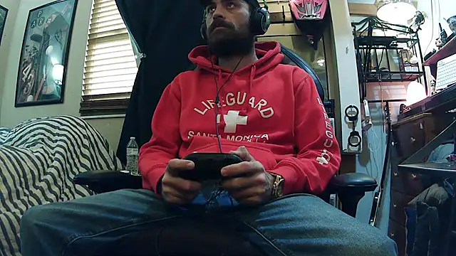 Snapshot of slutty_guy12 chatting on 14, 2, 2025 slutty guy12 online show from 14, 2, 2025