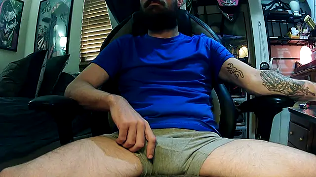 Snapshot of slutty_guy12 chatting on 2, 3, 2025 slutty guy12 online show from 2, 3, 2025