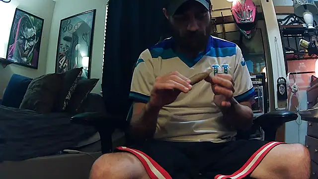 Snapshot of slutty_guy12 chatting on 6, 3, 2025 slutty guy12 online show from 6, 3, 2025