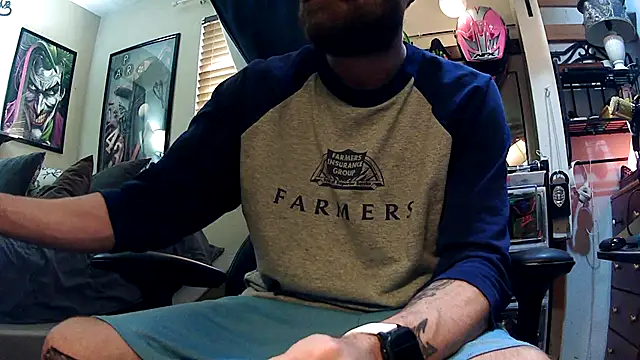 Snapshot of slutty_guy12 chatting on 12, 3, 2025 slutty guy12 online show from 12, 3, 2025