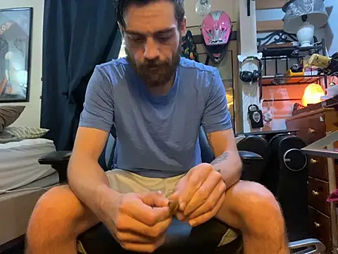 Snapshot of slutty_guy12 chatting on 16, 3, 2025 slutty guy12 online show from 16, 3, 2025