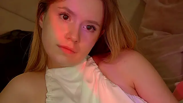 MilanaBalmain online show from 25, 11, 2025