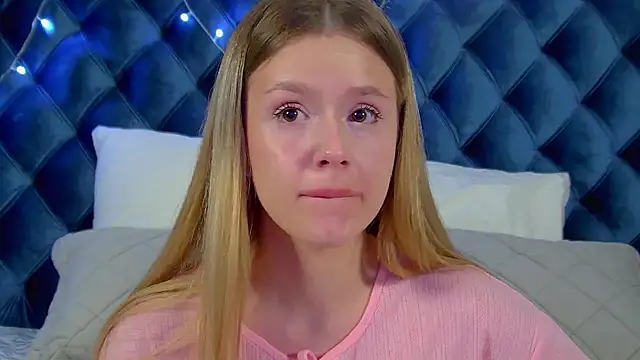 MilanaBalmain online show from 17, 12, 2025