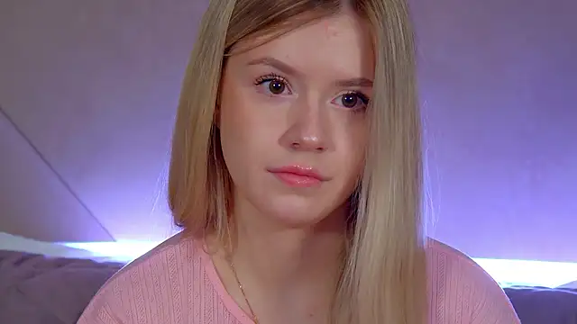 MilanaBalmain online show from 3, 2, 2026