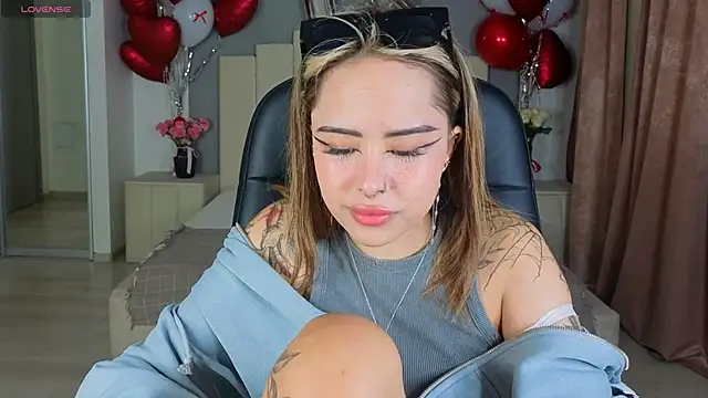 baby  kim online show from 2, 10, 2025