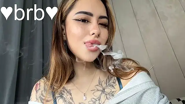 baby  kim online show from 23, 11, 2025