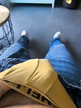 Snapshot of cricrimsBarcelona chatting on 13, 3, 2025 cricrimsBarcelona online show from 13, 3, 2025