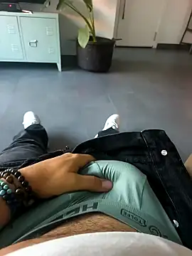 Snapshot of cricrimsBarcelona chatting on 7, 10, 2025 cricrimsBarcelona online show from 7, 10, 2025