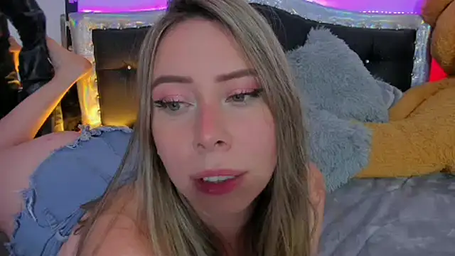 Snapshot of JanneKim chatting on 26, 12, 2024 JanneKim online show from 26, 12, 2024