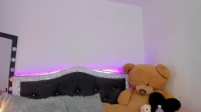 Snapshot of JanneKim chatting on 4, 2, 2025 JanneKim online show from 4, 2, 2025