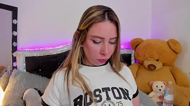 Snapshot of JanneKim chatting on 4, 2, 2025 JanneKim online show from 4, 2, 2025