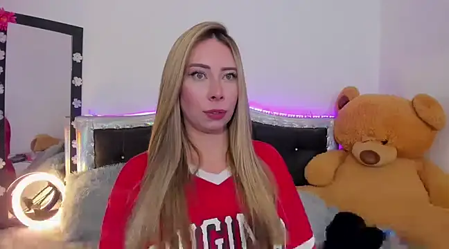 Snapshot of JanneKim chatting on 7, 2, 2025 JanneKim online show from 7, 2, 2025