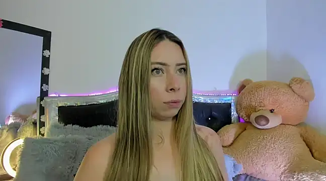 Snapshot of JanneKim chatting on 21, 2, 2025 JanneKim online show from 21, 2, 2025