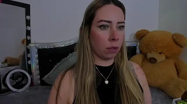 Snapshot of JanneKim chatting on 12, 3, 2025 JanneKim online show from 12, 3, 2025