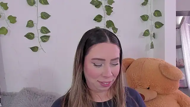 Snapshot of JanneKim chatting on 5, 10, 2025 JanneKim online show from 5, 10, 2025