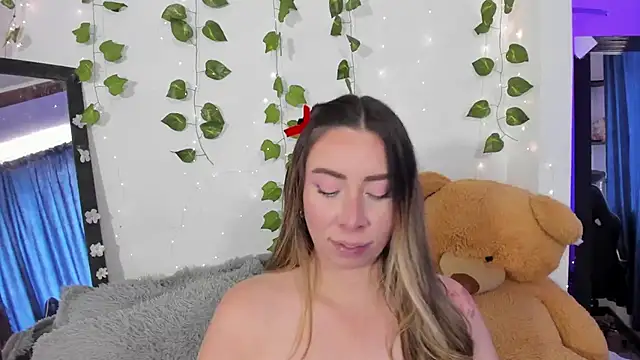 Snapshot of JanneKim chatting on 23, 10, 2025 JanneKim online show from 23, 10, 2025