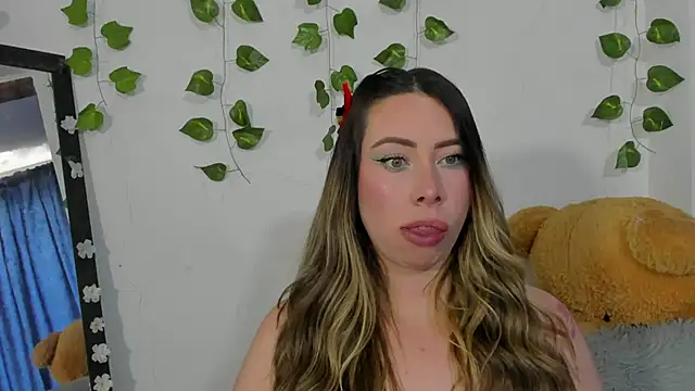 Snapshot of JanneKim chatting on 18, 11, 2025 JanneKim online show from 18, 11, 2025