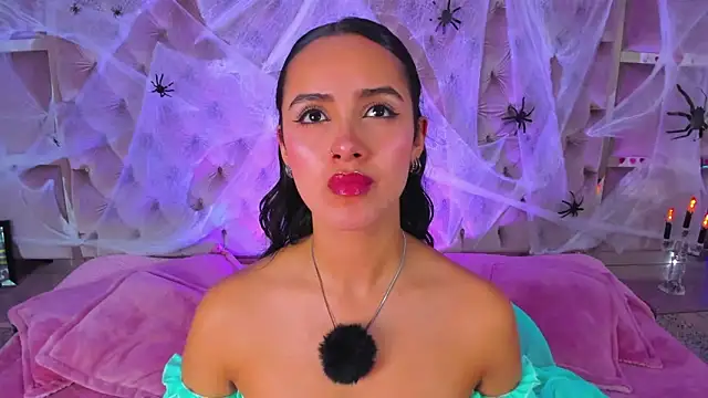 Snapshot of Harii_02 chatting on 28, 10, 2025 Harii 02 online show from 28, 10, 2025