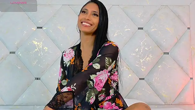 Anna risse online show from 6, 10, 2025