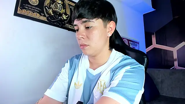 Snapshot of AbbySmiitth_ chatting on 20, 10, 2025 AbbySmiitth online show from 20, 10, 2025