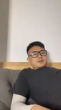 lixiaoshuai8 online show from 4, 3, 2025