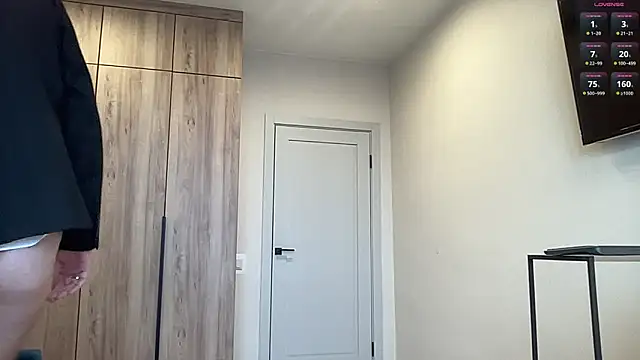 cute mark online show from 5, 3, 2026