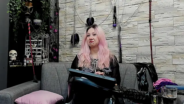 CruelMistress online show from 19, 3, 2025