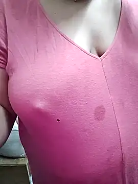 Snapshot of milf-kaira chatting on 10, 12, 2024 milf-kaira online show from 10, 12, 2024