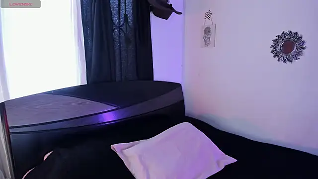 anhiahoney02 online show from 12, 10, 2025