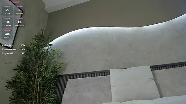 Naomi Dasilva online show from 16, 3, 2025