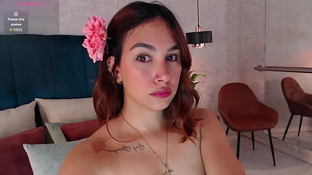 AdeleAndersonn online show from 10, 10, 2025