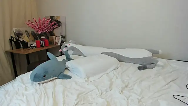 Shadow Dance online show from 5, 2, 2025