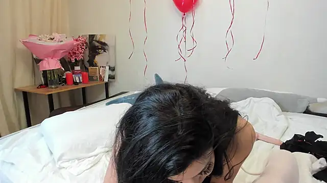 Shadow Dance online show from 15, 2, 2025