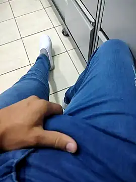 gatmoreno1 online show from 17, 1, 2026