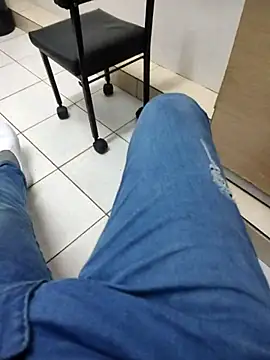 gatmoreno1 online show from 4, 2, 2026