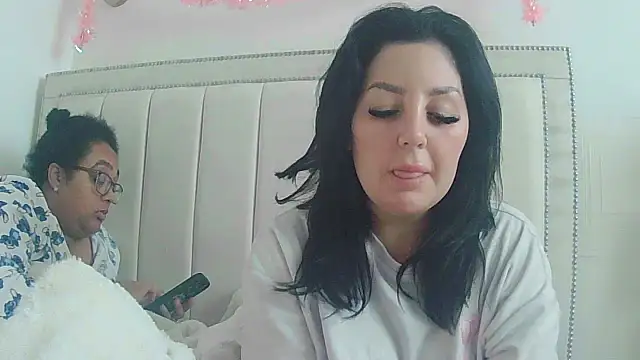 vanilla chocolate23 online show from 18, 11, 2025