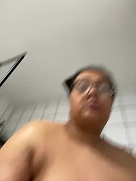 vanilla chocolate23 online show from 20, 2, 2026