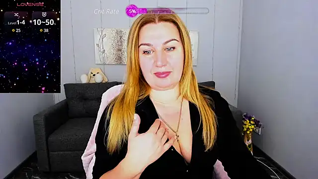 Lili Crossi online show from 4, 12, 2024