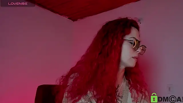 Borbala Iggy online show from 31, 12, 2024