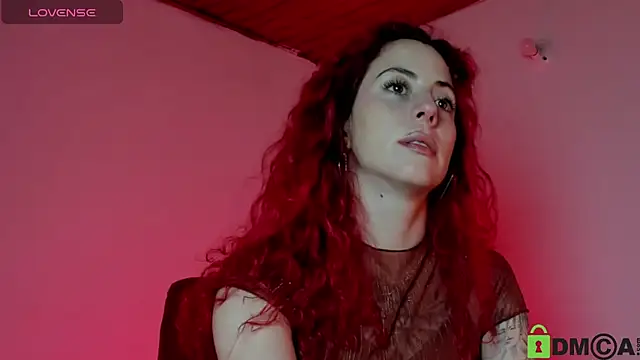 Borbala Iggy online show from 3, 1, 2025