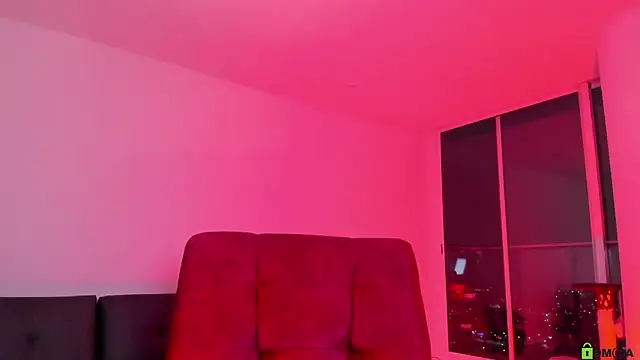 Borbala Iggy online show from 12, 2, 2025