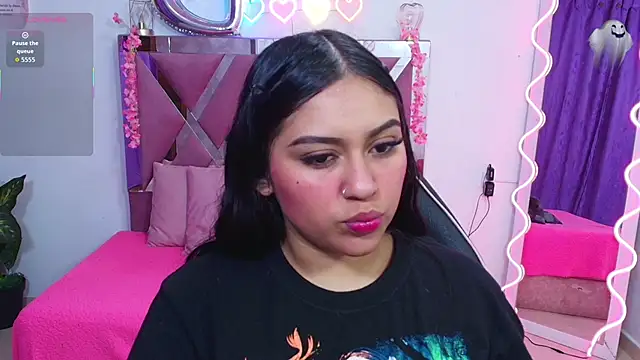 Snapshot of kendra_tay chatting on 4, 11, 2025 kendra tay online show from 4, 11, 2025