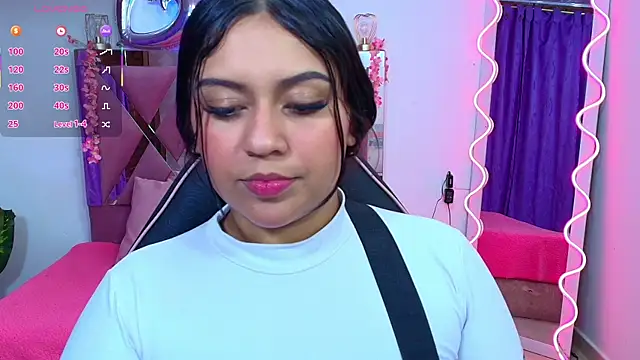 Snapshot of kendra_tay chatting on 9, 11, 2025 kendra tay online show from 9, 11, 2025