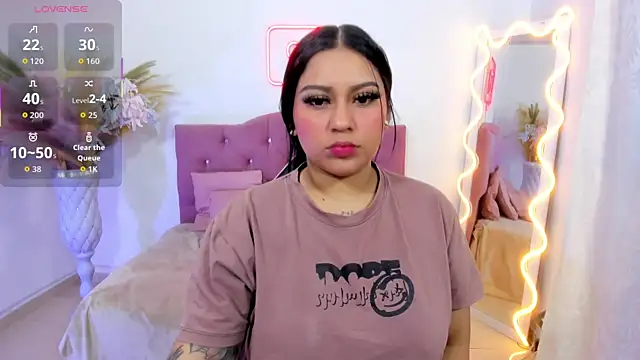 Snapshot of kendra_tay chatting on 25, 11, 2025 kendra tay online show from 25, 11, 2025