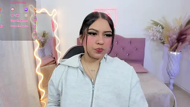 Snapshot of kendra_tay chatting on 1, 12, 2025 kendra tay online show from 1, 12, 2025