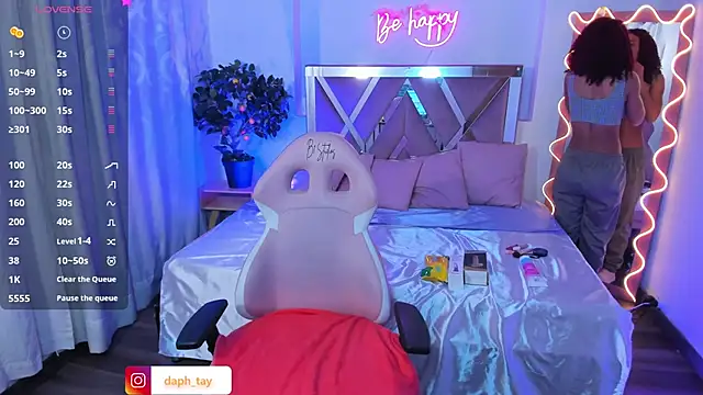 Daphnne tay online show from 22, 1, 2025