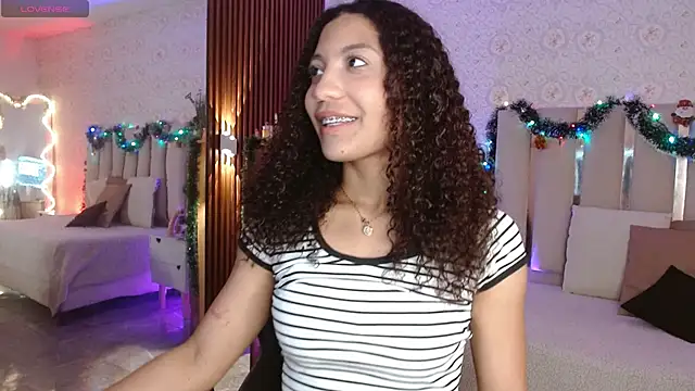 Daphnne tay online show from 26, 11, 2025