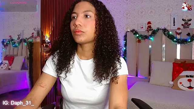 Daphnne tay online show from 3, 12, 2025