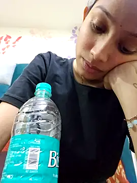 Aleena Rai online show from 9, 3, 2025