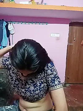 Cute-Simmi online show from 8, 1, 2025